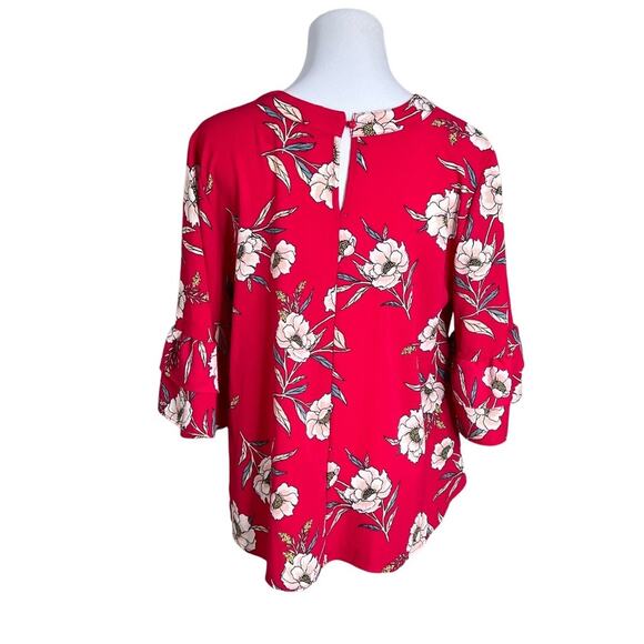 URBAN Romantics Red Floral Swing Blouse LARGE Keyhole Neck Ruffle Sleeves NWOT - Picture 4 of 9